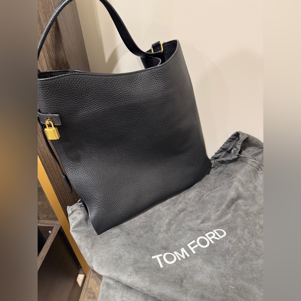 Tom Ford Alix Hobo Large in Grained Leather